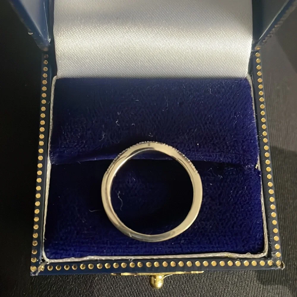 Dimond ring - Picture 6 of 11